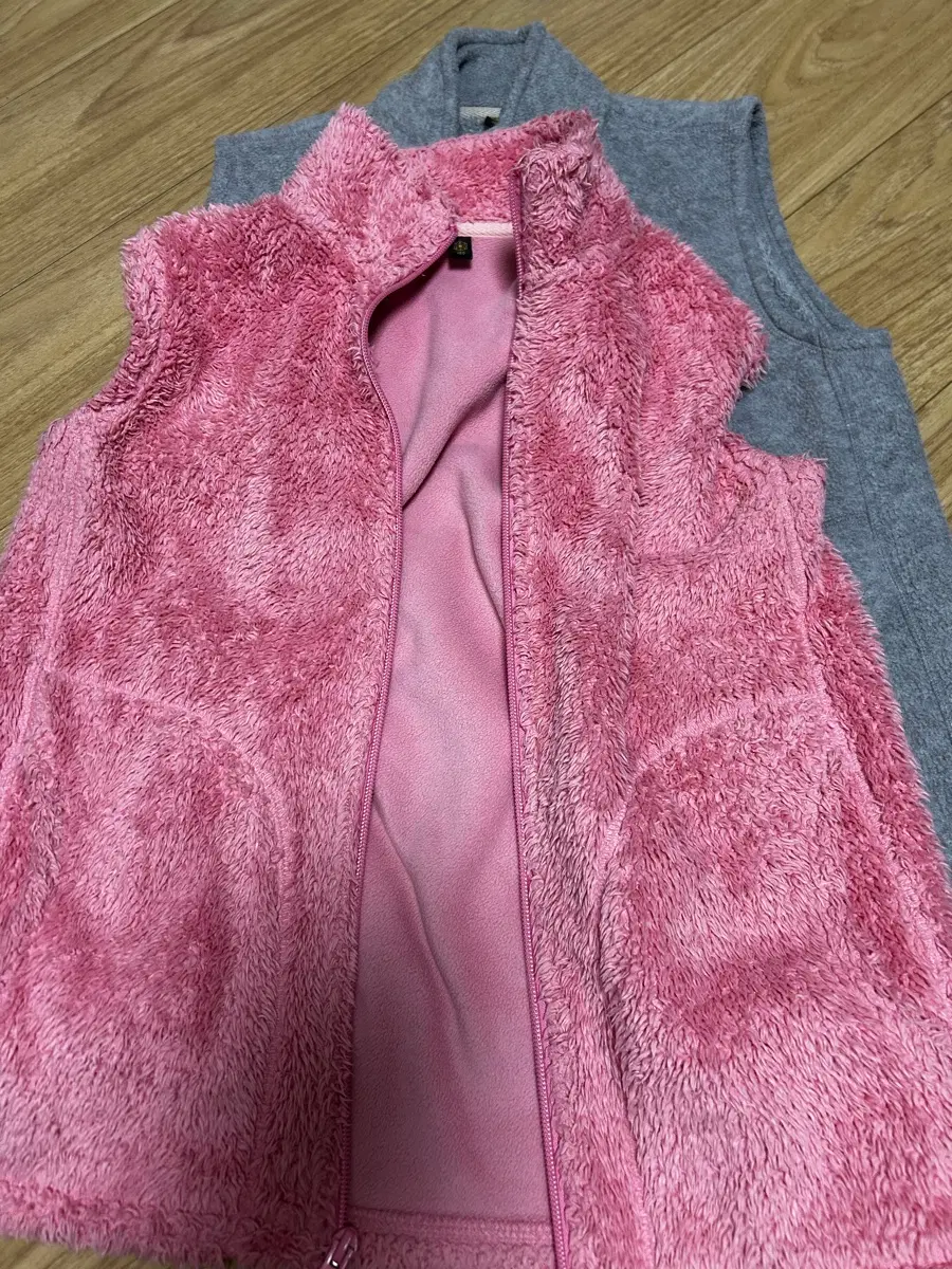 핑크 그레이 보아 플리스 조끼