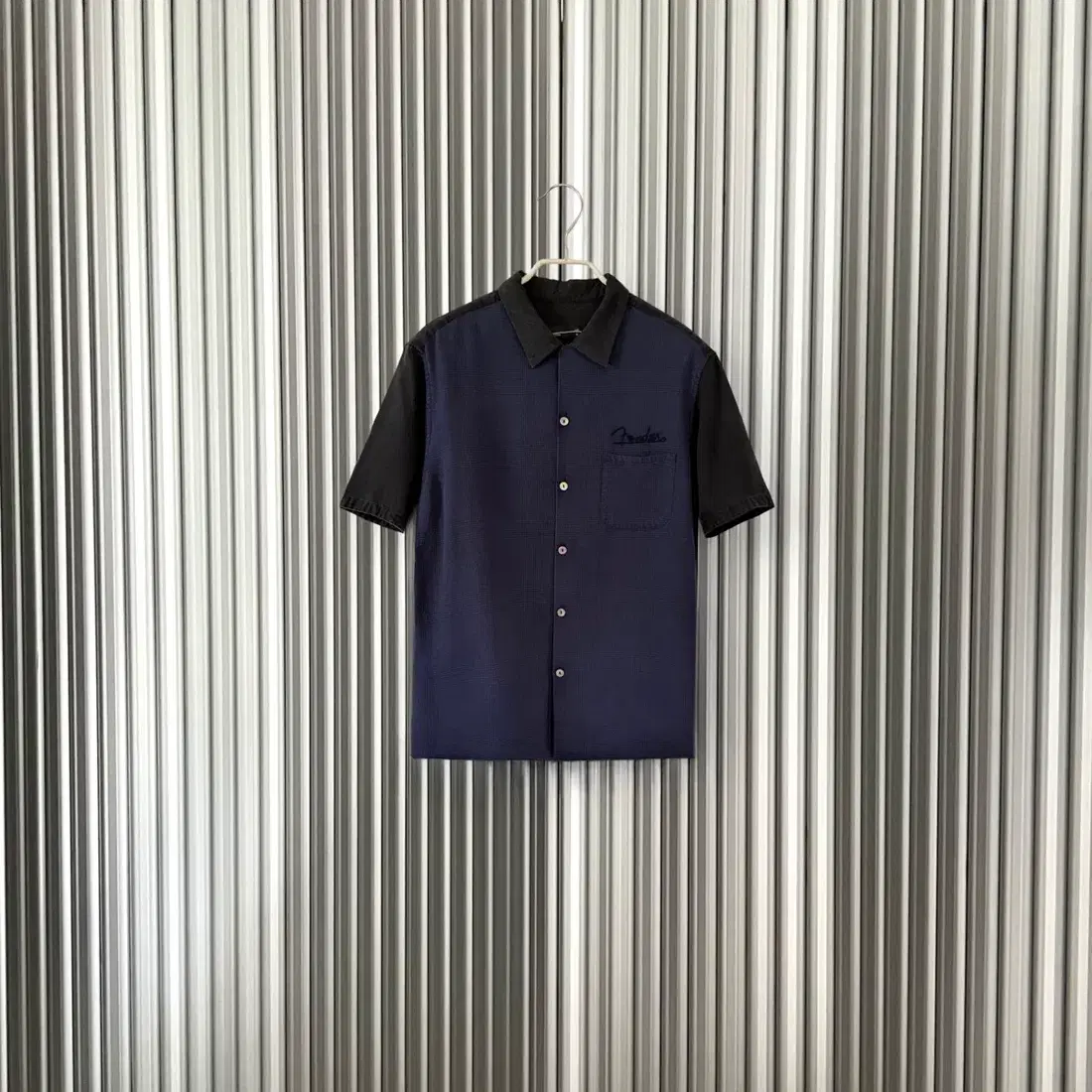 Lad Musician, Lad Musician shirt