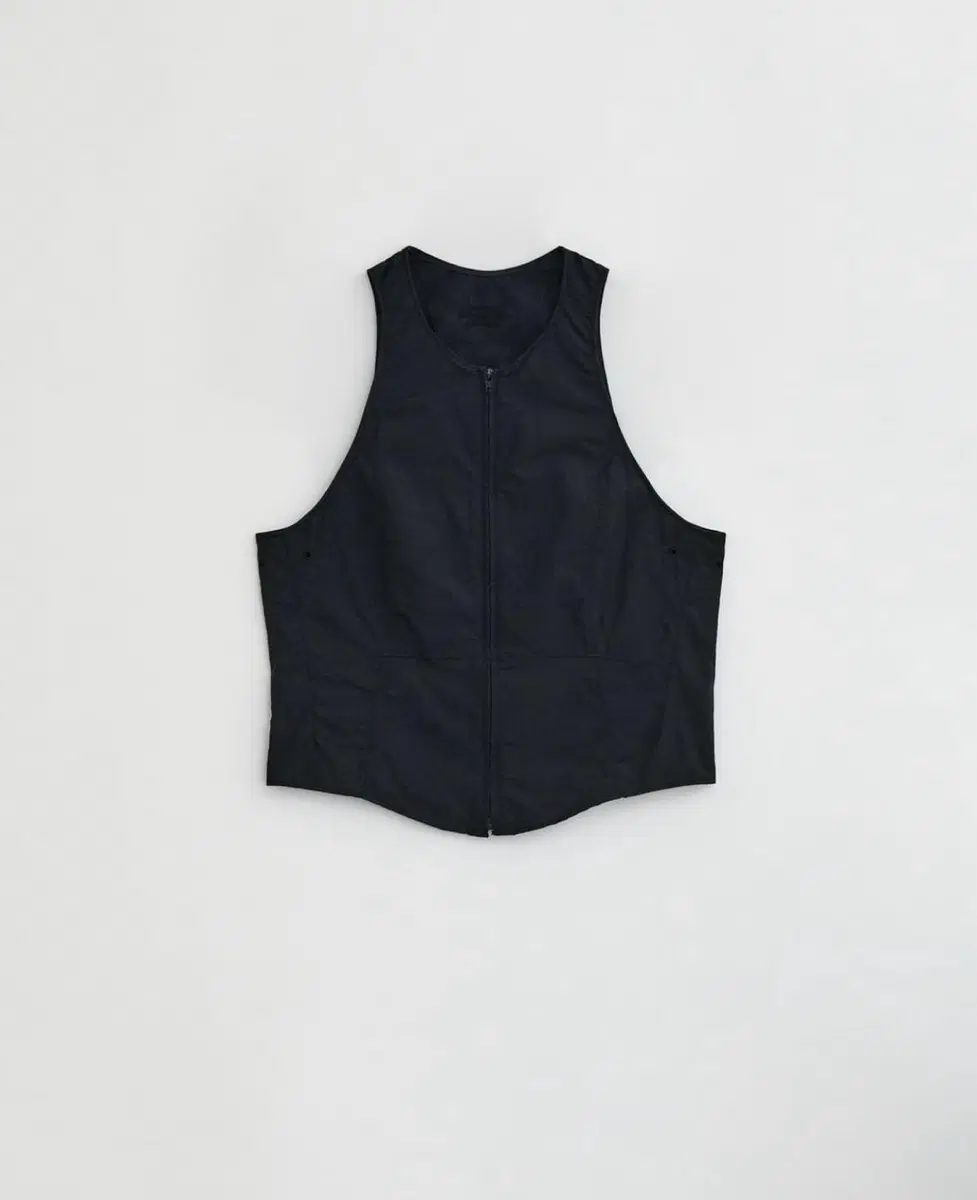 새상품) 누마레ee 이이 NYLON ZIP-UP SLEEVELESS