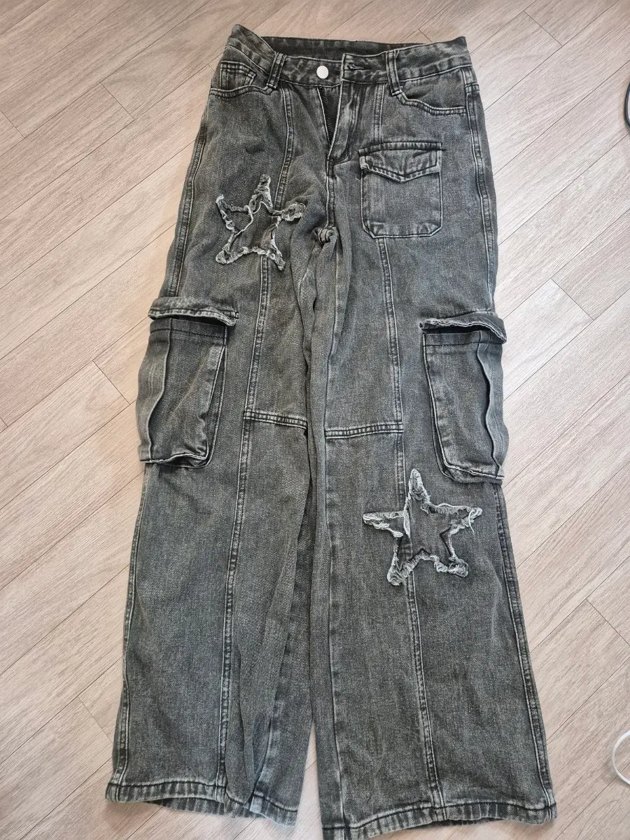 Vintage cargo denim pants with star patch