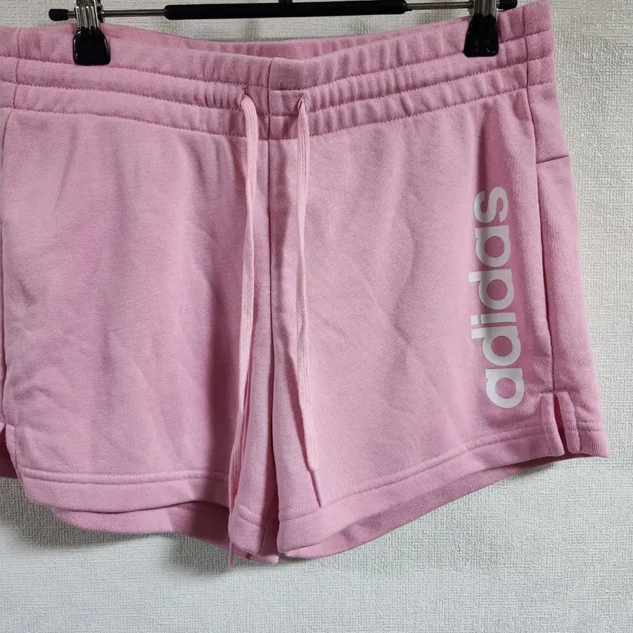 아디다스 핑크반바지