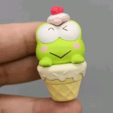 케로로 피규어 아이스크림 체리