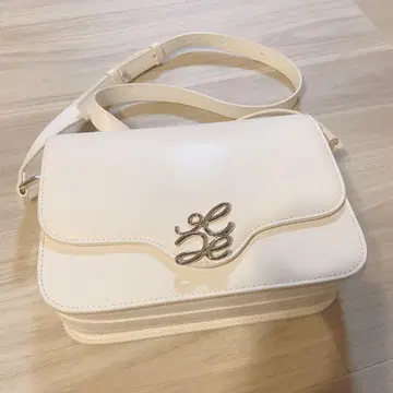 스나이델 메탈 모티브 숄더백