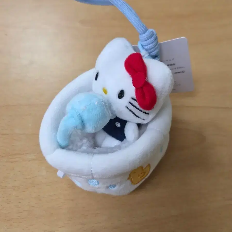 산리오 헬로키티 목욕 샤워 인형 키링 새상품