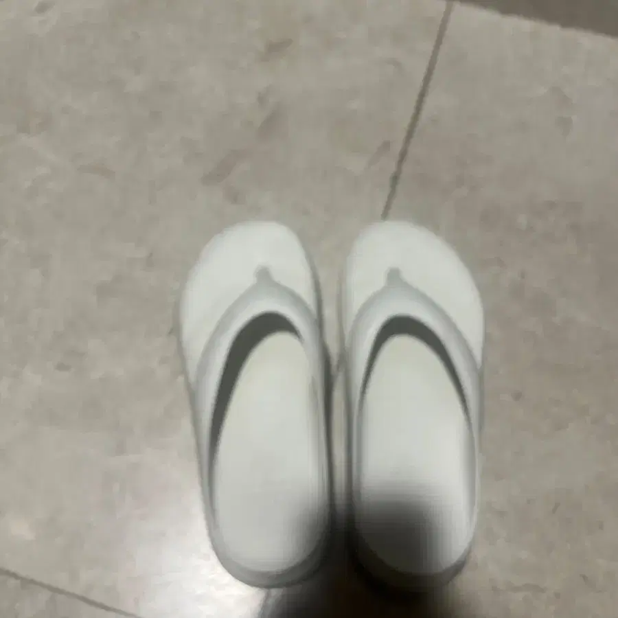 뉴발란스 플립플랍 쪼리 M
