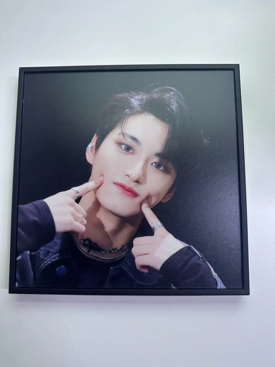 에이티즈 성화 액자 팝니다