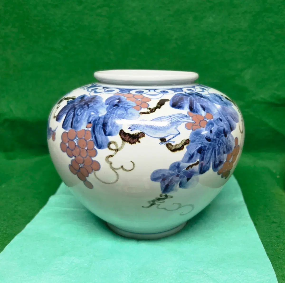 *번천요/명곡 박순례도자기 청화 철화 포도문 항아리(지름31cm)