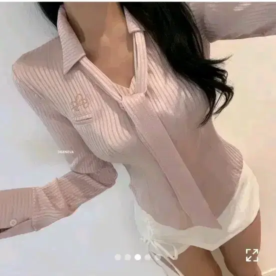 에이블리 실키 스트라이프 타이셔츠