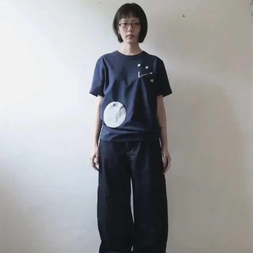 더콜디스모먼트 TCM pape T (navy)