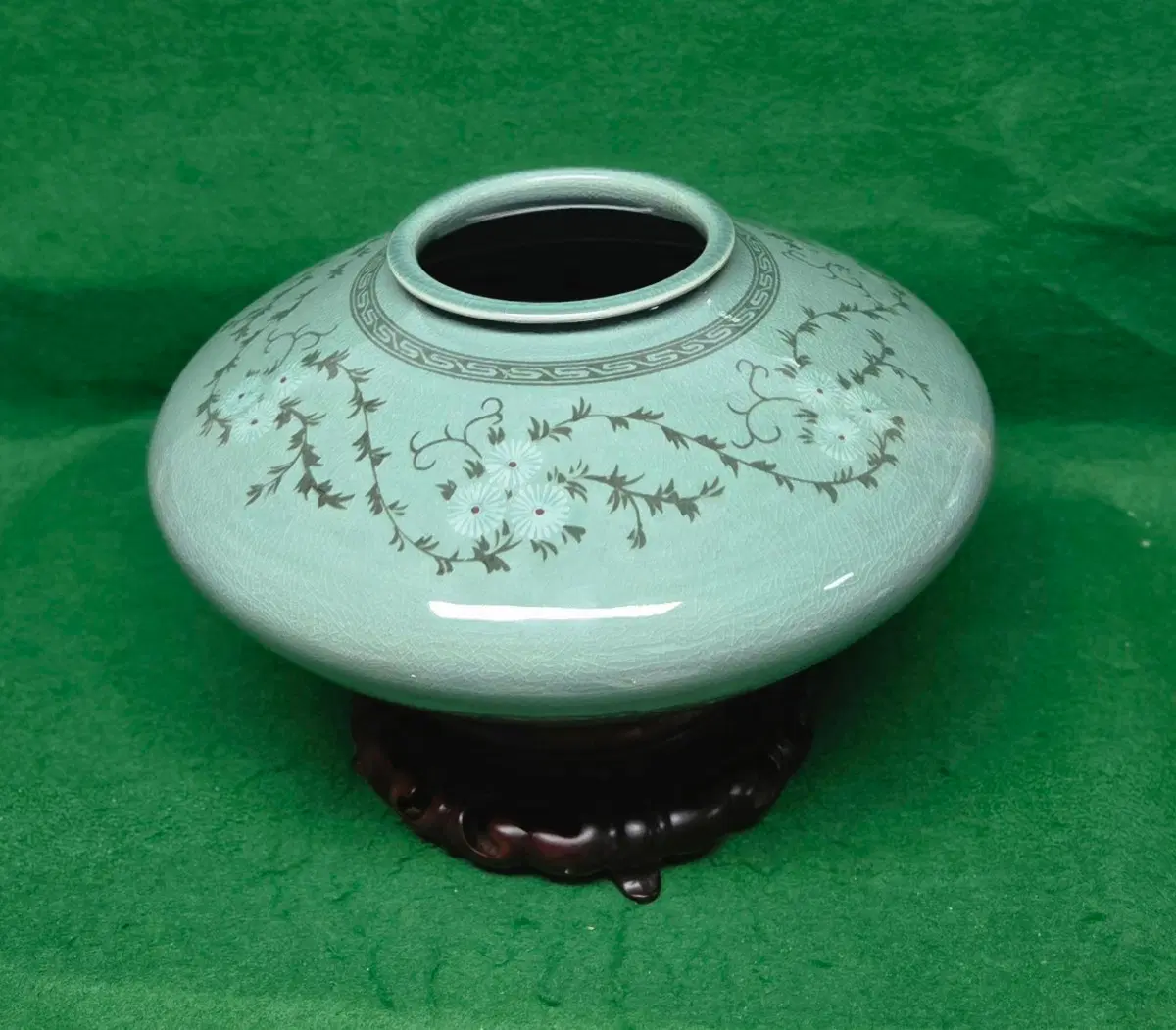 *예림도예/경보 김태수 상감청자 국화문 주판알 대호(지름:36cm)