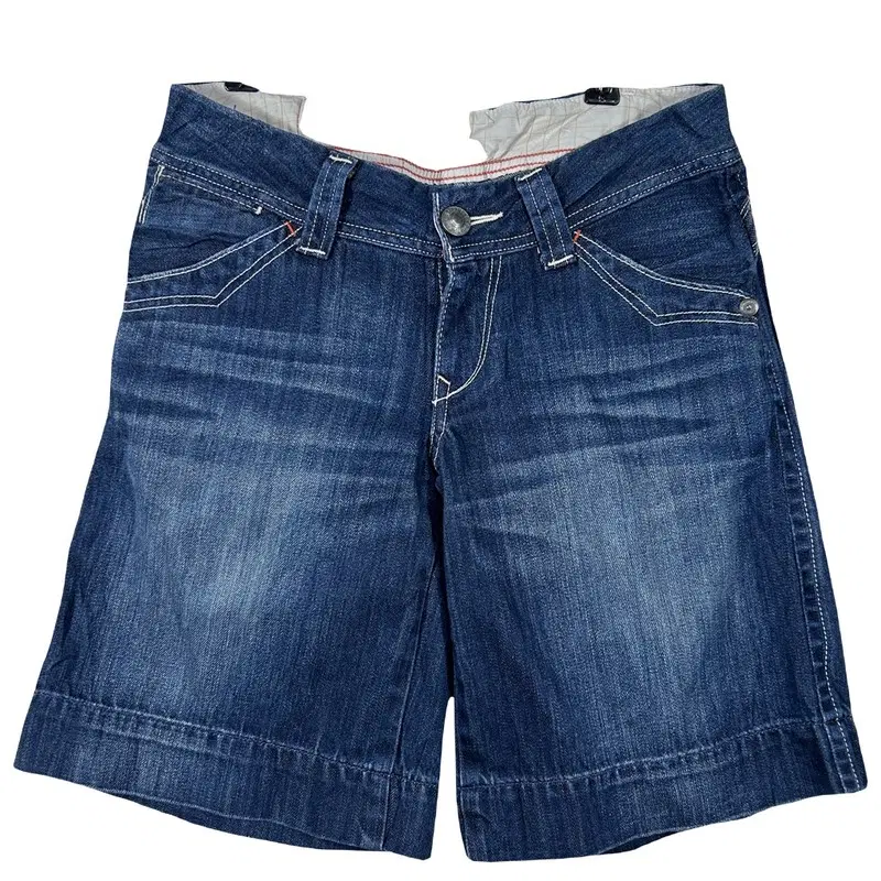 LEVI STRAUSS & CO 데님 하프팬츠 [28] 리바이스/LEVIS/데님반바지/청반바지/데님팬츠/여성반바지/캐주얼룩/여름코디/데일리룩/워싱데님/빈티지데님