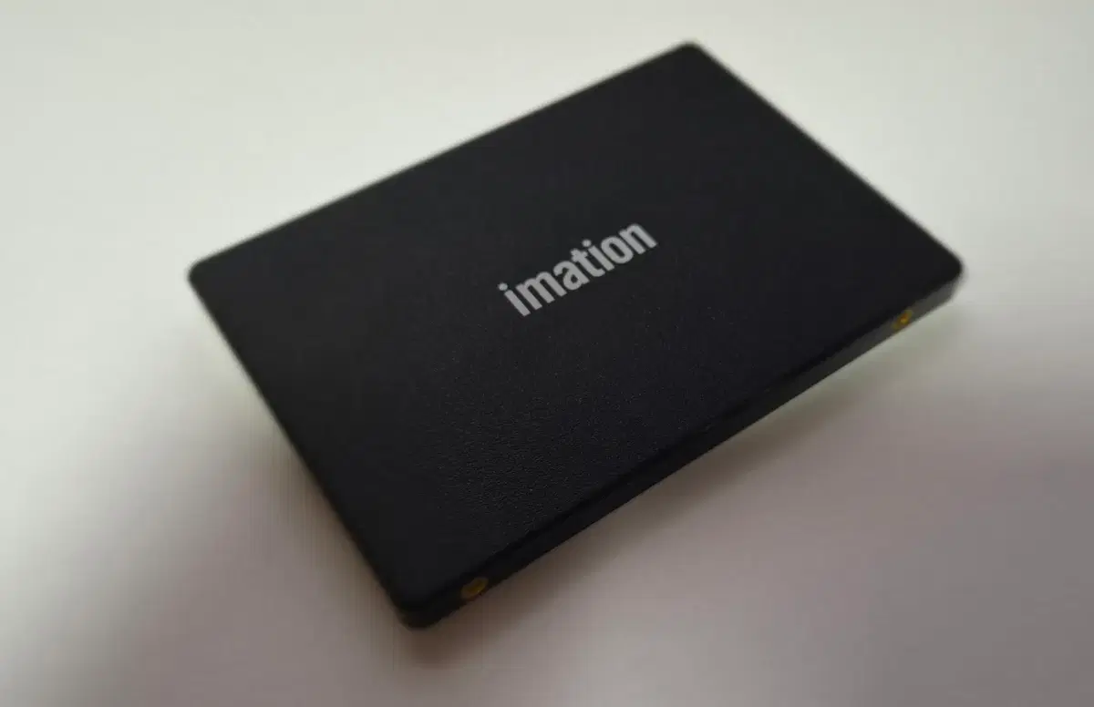 삼성870 EVO SSD 1TB 과 동급인 이메인션 SSD 1TB