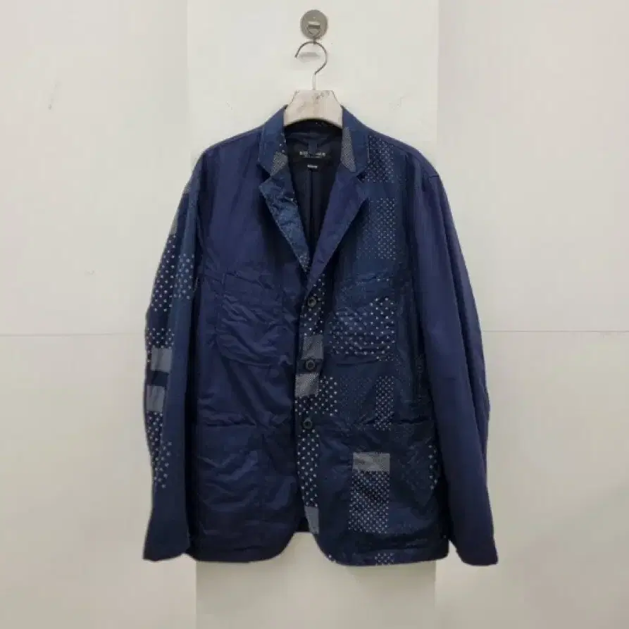 EASTLOGUE 이스트로그
