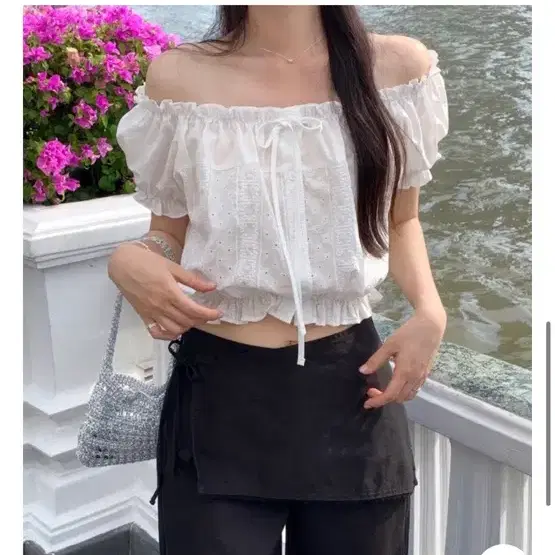 피터앤웬디 피어 펀칭 블라우스