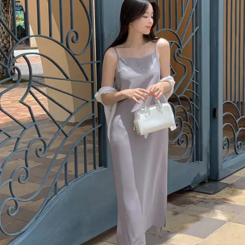 새상품) 그레이 모노톤 나시 뷔스티에 원피스 쉬폰 민소매 s