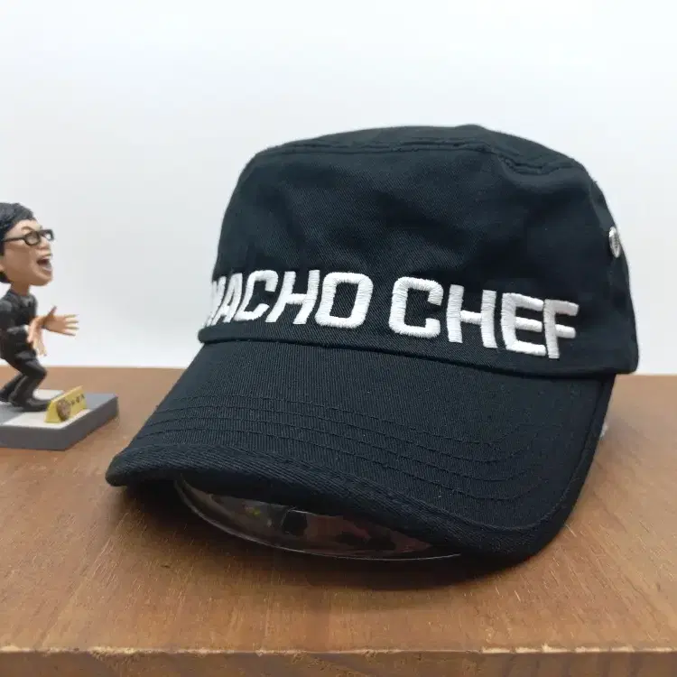 마초쉐르 레터링 로고 자수 스트릿 코튼 군모 모자 블랙