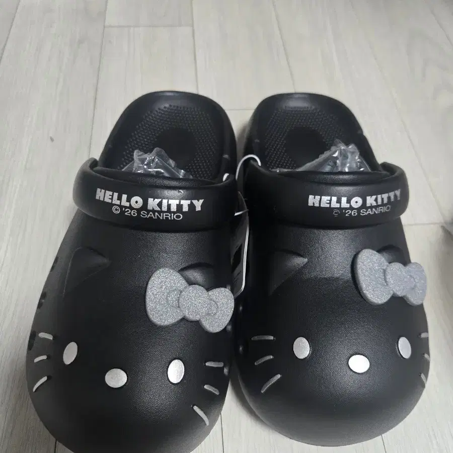 키티크록스