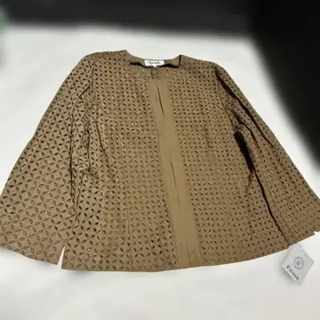 새상품 Se ninon 세니논 노카라 자켓 2 브라운 자수 가디건