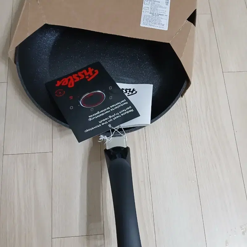 미사용품)독일 휘슬러 코팅 프라이팬 28cm