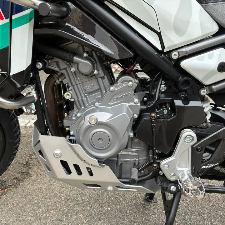 CFMOTO450MT (2025) 3