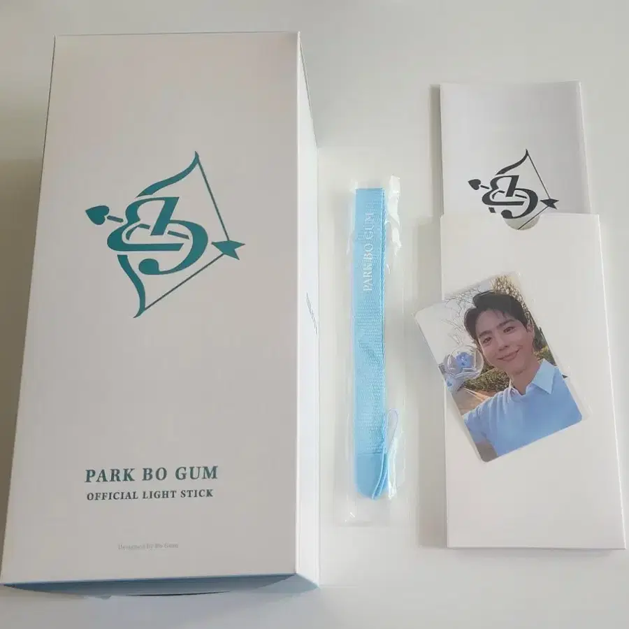 박보검 응원봉 미개봉 (특전포토카드포함)