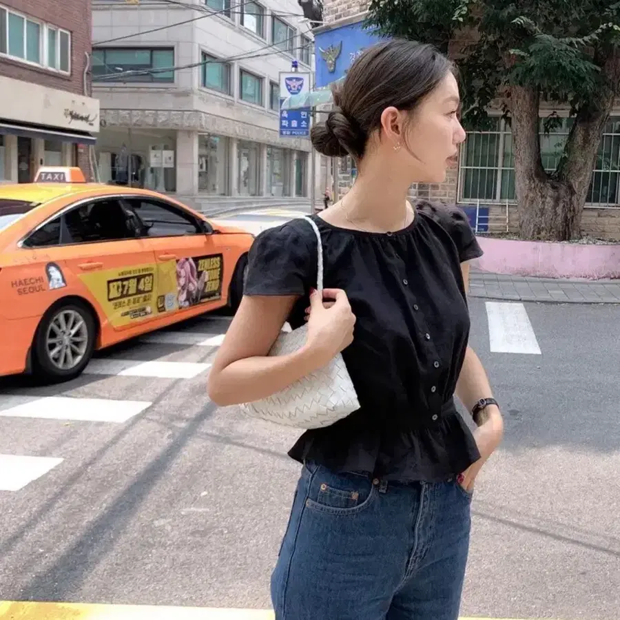 공드린 린넨 시엘로 블라우스
