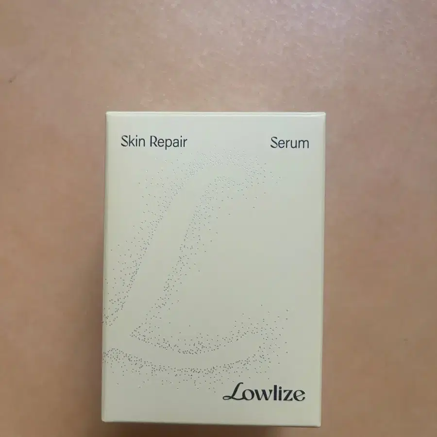 로우라이즈 스킨 리페어 세럼 30ml 새상품