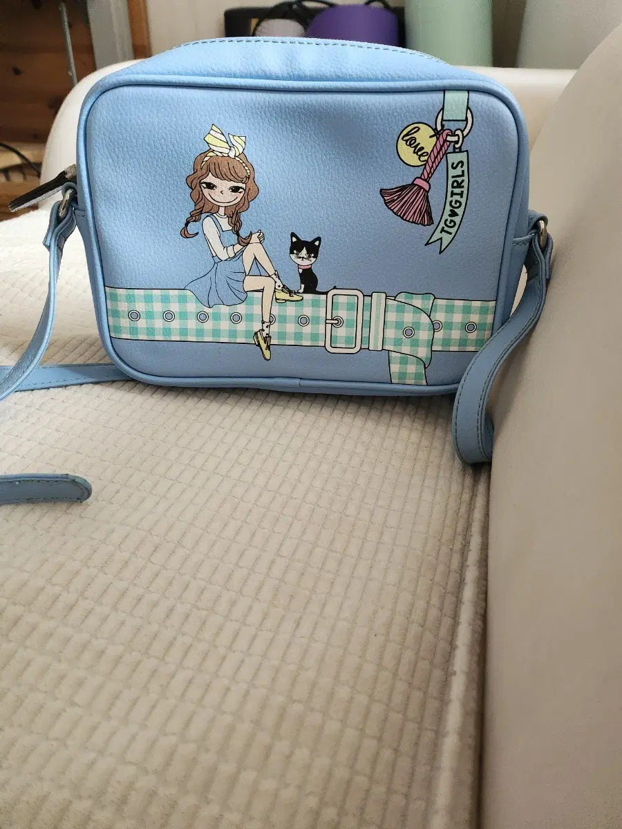더데이걸즈 키즈가죽가방