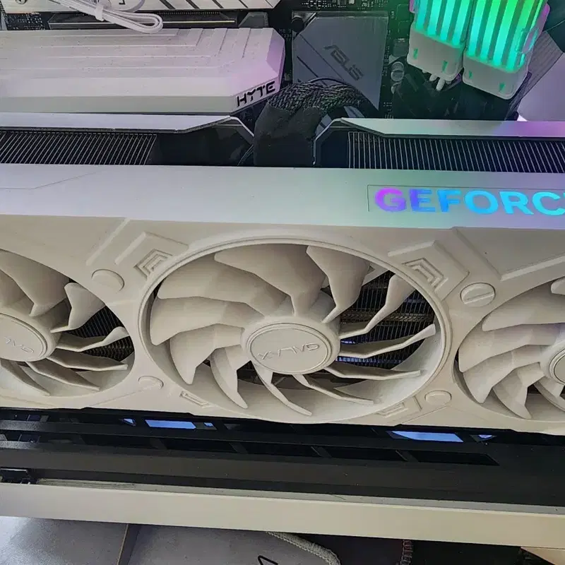 갤럭시 rtx4070ti 12gb white 그래픽카드 +서비스