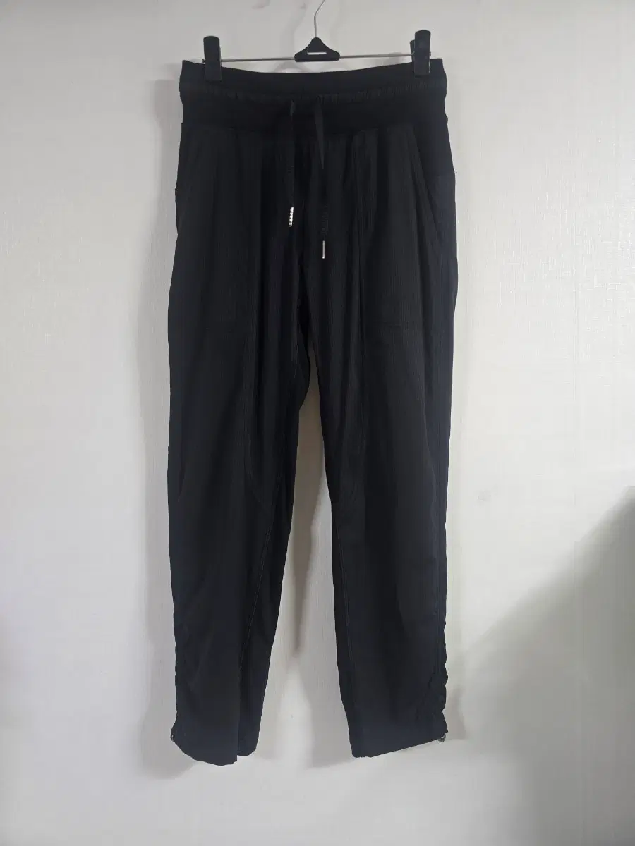 룰루레몬 릴렉스핏 팬츠 2