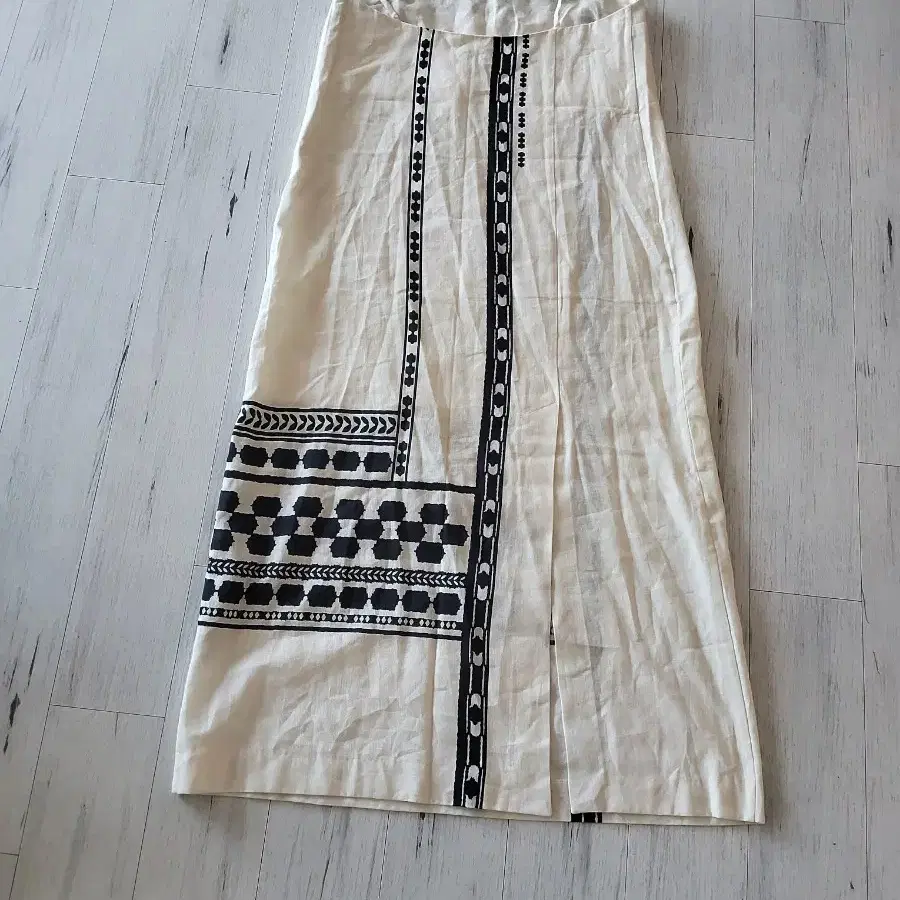 Massimo Dutti 패턴 원피스 42 (EUR)