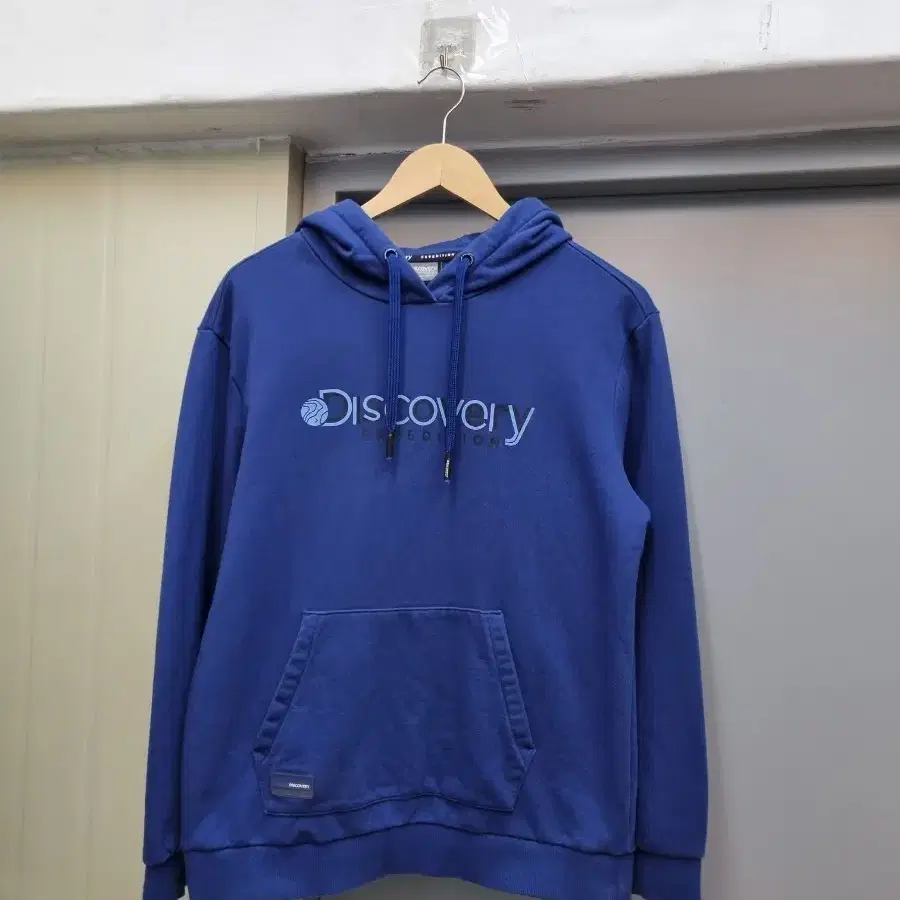 디스커버리 후드티 100
