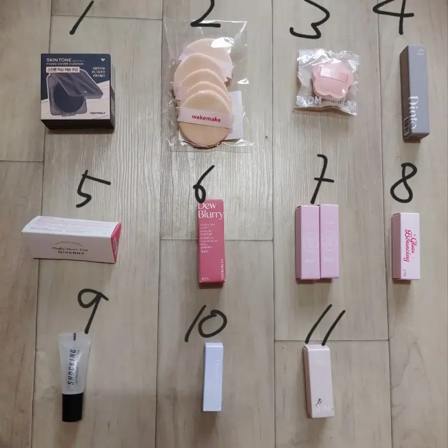 색조화장품 이것저것 (쿠션/틴트/립글로즈/하이라이터 등)