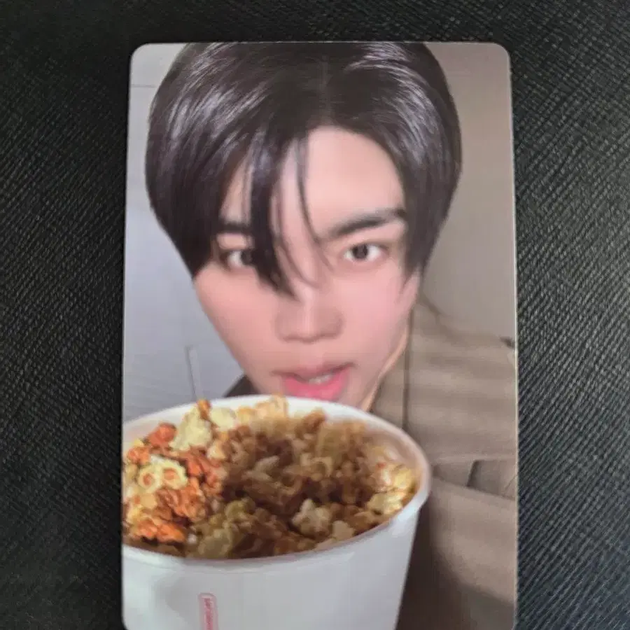 제로베이스원 어센드 MD 건욱이 한빈이로 교환구해요