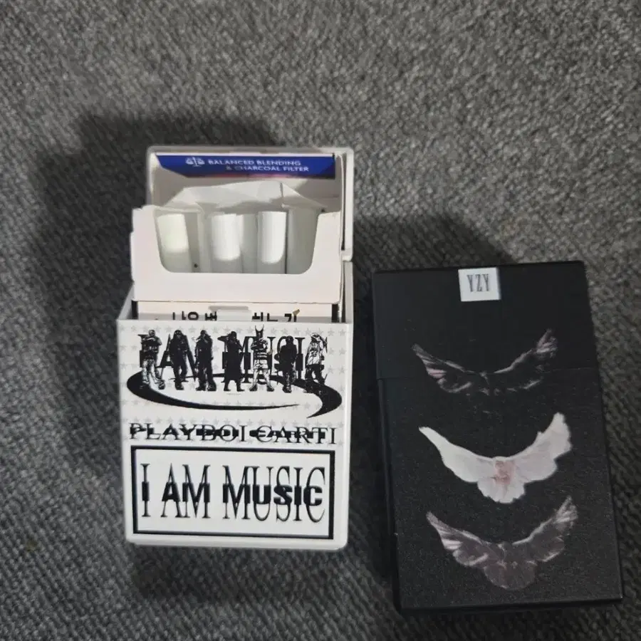 구름과자 케이스 2종 팝니다.