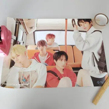 미사용품 TOMORROW x TOGETHER 포스터 2장 세트