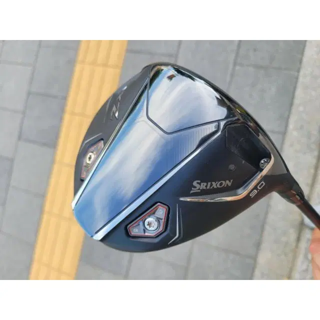 스릭슨 ZXi 드라이버 9도 Diamana 50 s 새것같은 제품