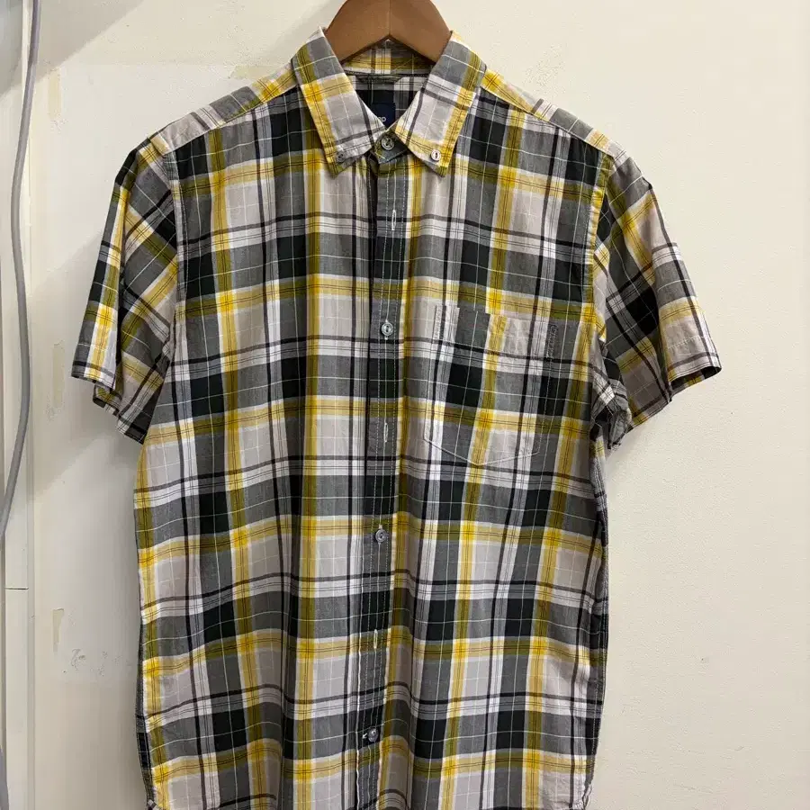 N125. 갭 gap 체크 반팔셔츠