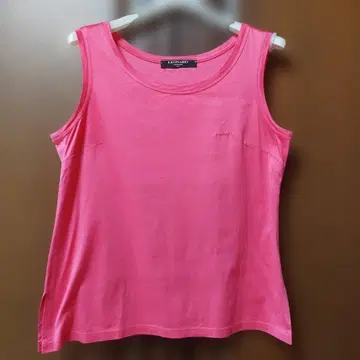 LEONARD FASHION 슬리브리스 티셔츠 핑크