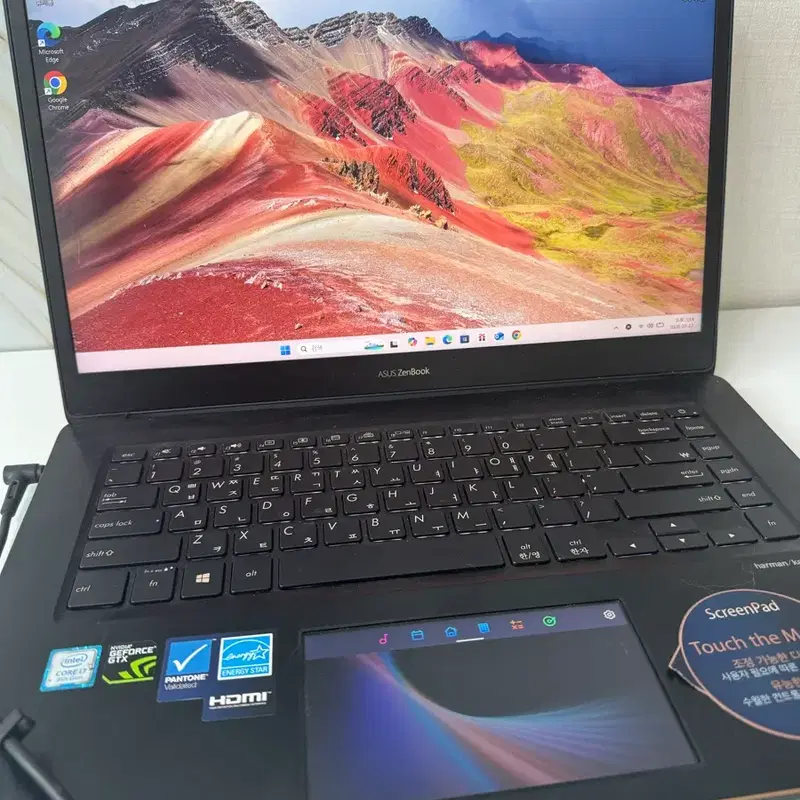 ASUS 젠북 프로 노트북 ScreenPad 탑재 게이밍노트북 ux580