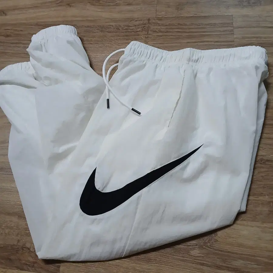NIKE 나이키 바스락 우븐 조거팬츠 바지