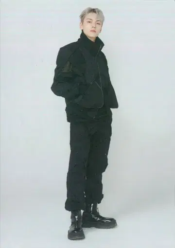 SEVENTEEN WINDBREAKER VERNON 2023 FOLLOW to SEOUL