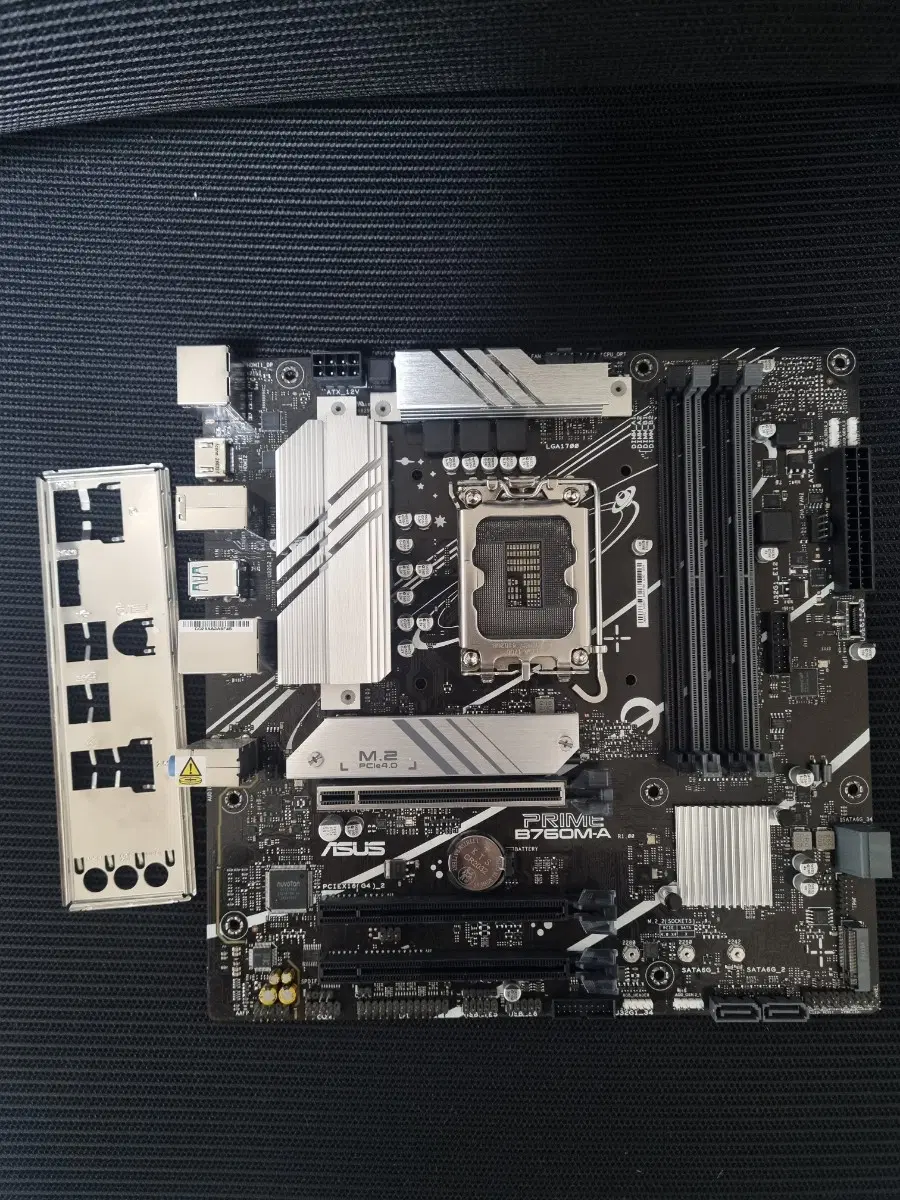 아수스 에이수스 ASUS PRIME B760M-A DDR5 메인보드 팝니다 D5