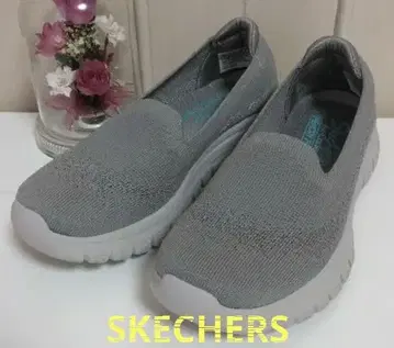 새상품급 SKECHERS 슬립온 그레이 23.5