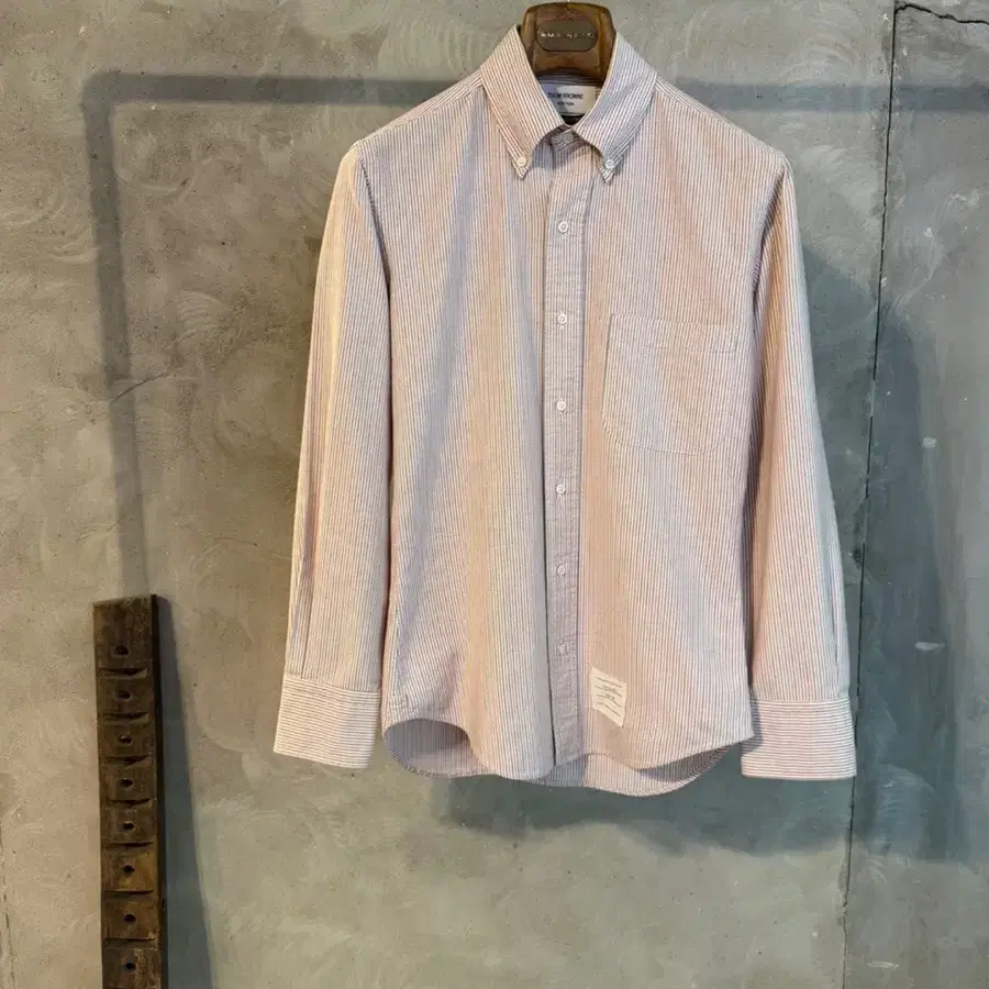 톰브라운 버튼다운 셔츠 남성95