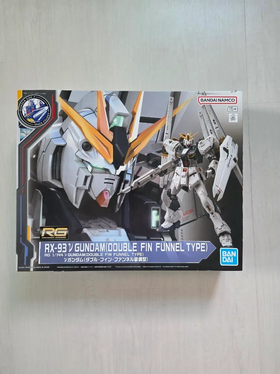반다이 RG 1/144 뉴 건담 더블핀판넬 타입