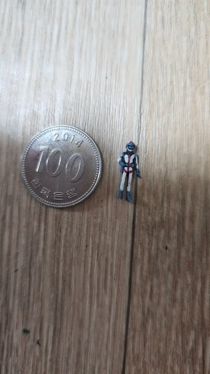 반다이 미니어처 mg 퍼스트 건담 1/100 아무로 레이