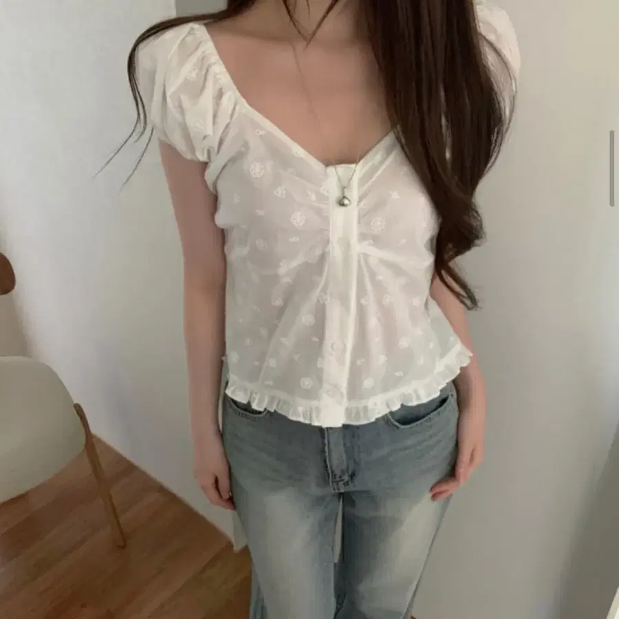 오브던 자수 블라우스 (새상품)