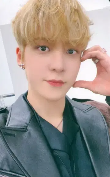 ATEEZ FEVER: extended edition XR SHOW YUN HO 트레이딩 카드