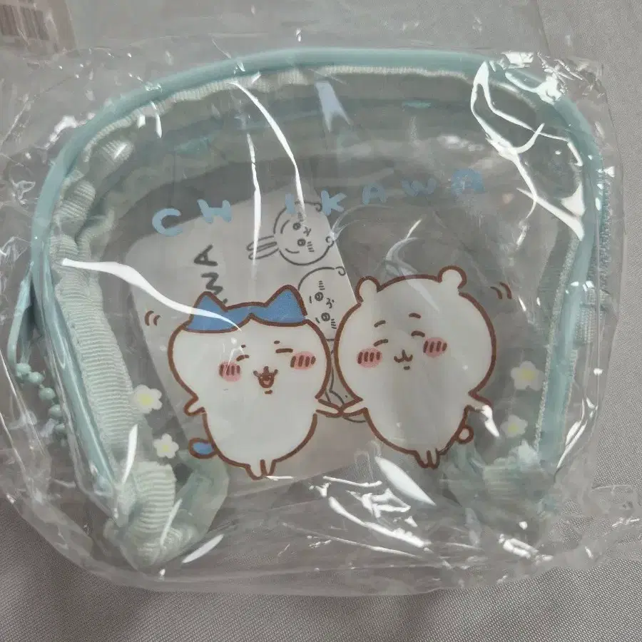 치이카와 반원 투명 파우치